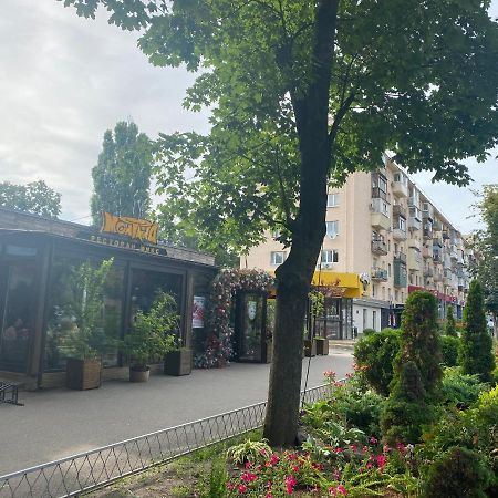 New Apartments With Panoramic Views On Avenue Nauky Charkiv Esterno foto