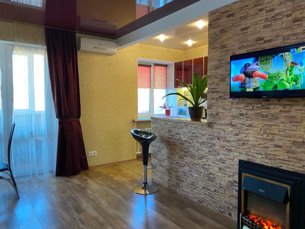 New Apartments With Panoramic Views On Avenue Nauky Charkiv Esterno foto