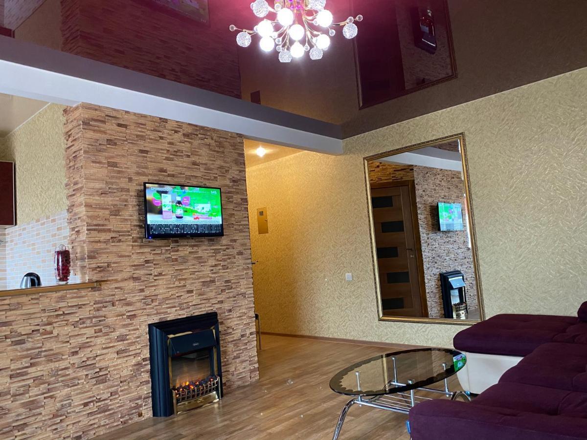 New Apartments With Panoramic Views On Avenue Nauky Charkiv Esterno foto