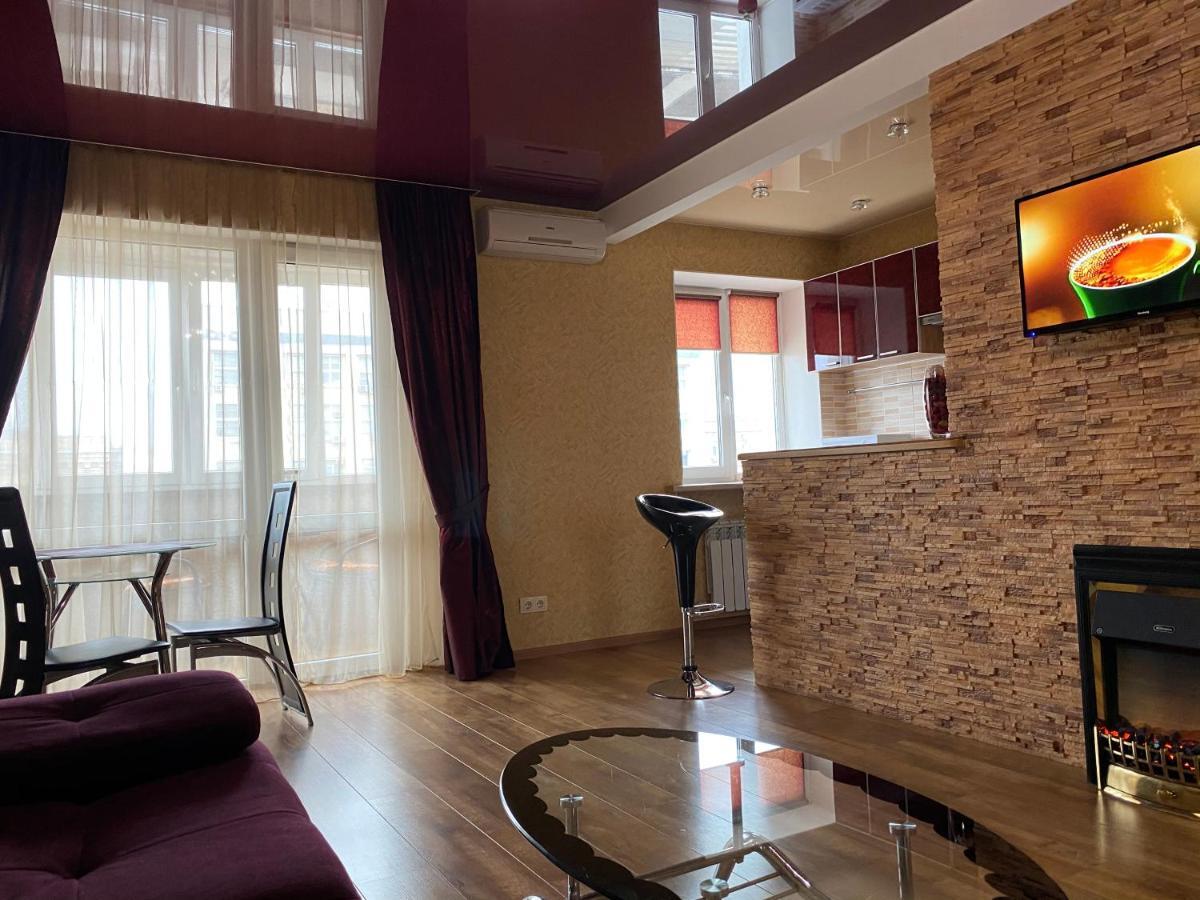 New Apartments With Panoramic Views On Avenue Nauky Charkiv Esterno foto